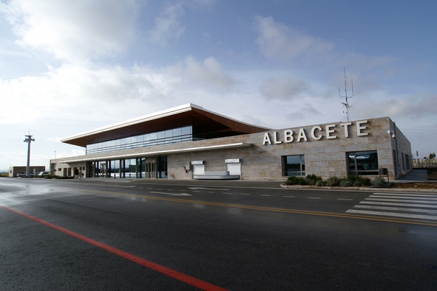Fotografía de La Asociación de Agencias de Viajes de Albacete valora en positivo la programación de vuelos directos, ofrecida por FEDA