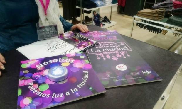 Fotografía de La Federación de Comercio y el Ayuntamiento de Albacete ponen en marcha la Campaña de concienciación: “Juntos iluminamos la ciudad”, ofrecida por FEDA