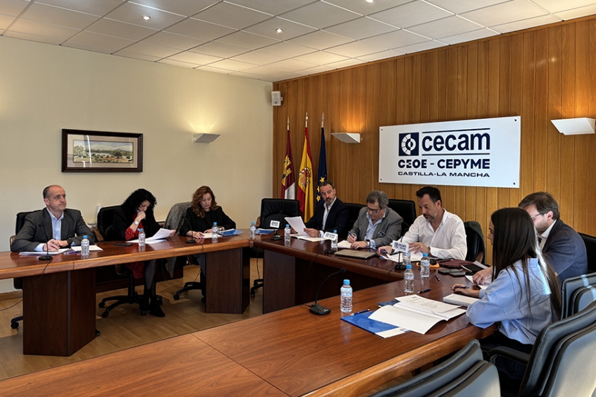 La Federación Regional de Agencias Inmobiliarias de Castilla-La Mancha se reúne en CECAM para definir su plan de trabajo