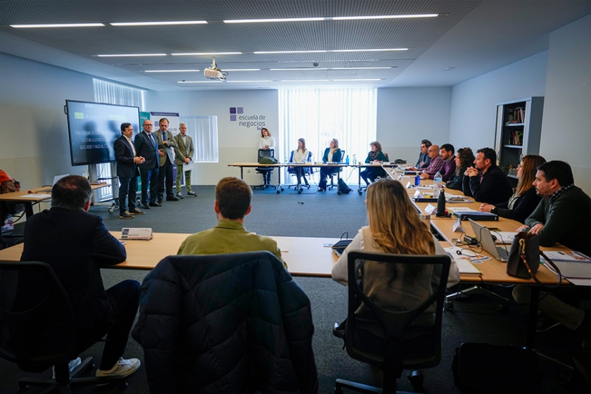 Bienvenida por parte de FEDA y Fundación Globalcaja a los participantes en la 14ª Edición del MBA Executive de la Escuela de Negocios de la Confederación