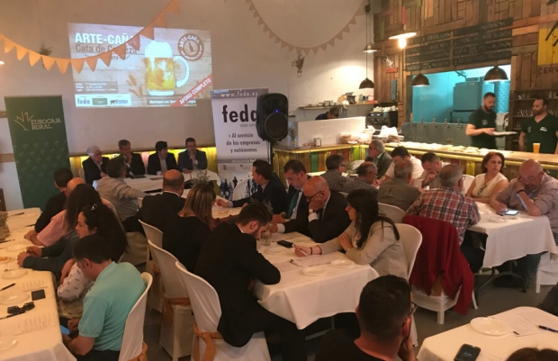 Fotografía de Éxito en la Delegación de FEDA en La Roda con Arte-Caña, una experiencia de maridaje del sector agroalimentario, ofrecida por FEDA