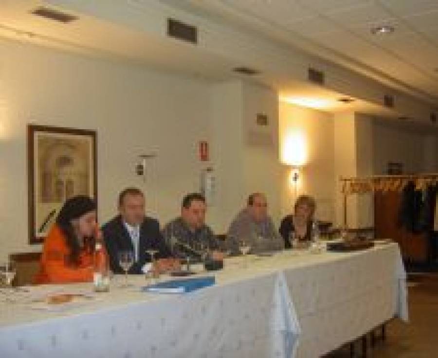 Fotografía de Los Peluqueros renuevan su junta directiva y eligen a J.M. Godoy presidente, ofrecida por FEDA