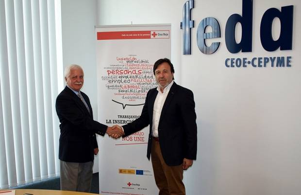 Fotografía de Convenio de colaboración entre FEDA y Cruz Roja Española en Albacete, ofrecida por FEDA
