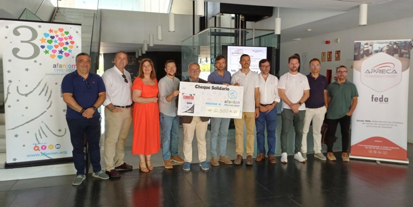 APRECA entrega a Afanion un donativo de 6.300 euros procedente de las ventas de Ferimotor 2026