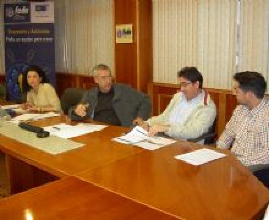 Fotografía de La Asociación de la Madera analiza medidas para reactivar el sector, ofrecida por FEDA