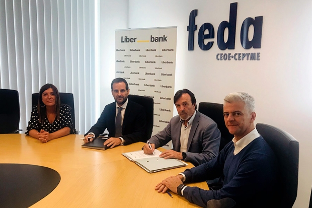 Fotografía de FEDA y Liberbank firman su compromiso para incentivar el desarrollo empresarial de Albacete, ofrecida por FEDA