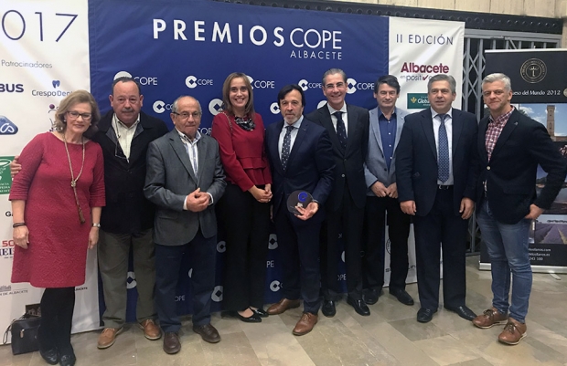 Fotografía de FEDA comparte el Premio COPE en su 40 Aniversario con toda la familia empresarial de Albacete, ofrecida por FEDA