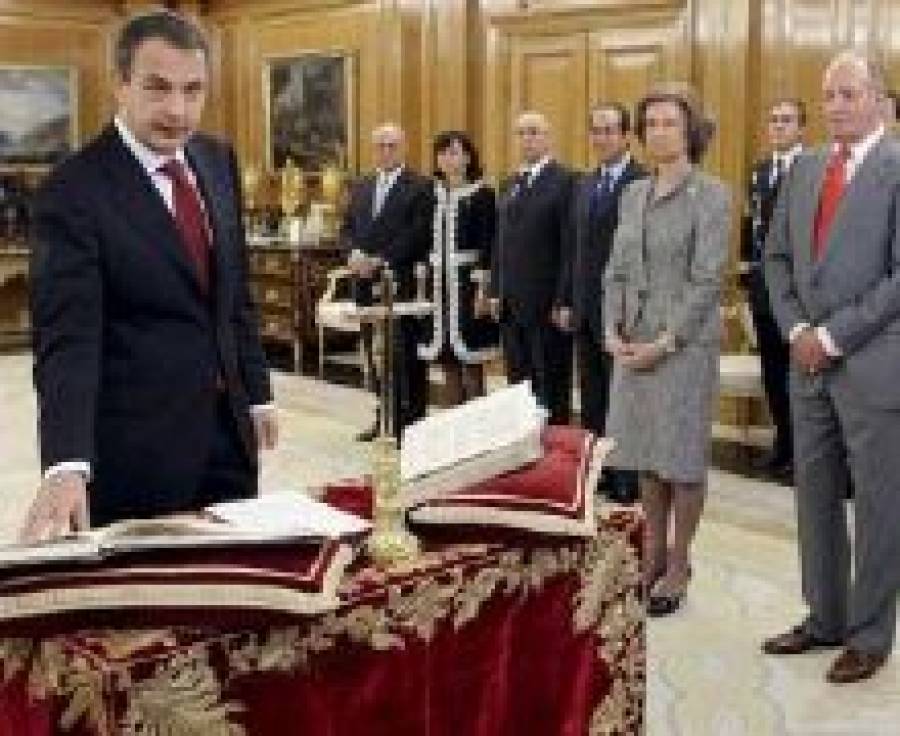 Fotografía de Zapatero anuncia un Gobierno con 17 carteras, ofrecida por FEDA