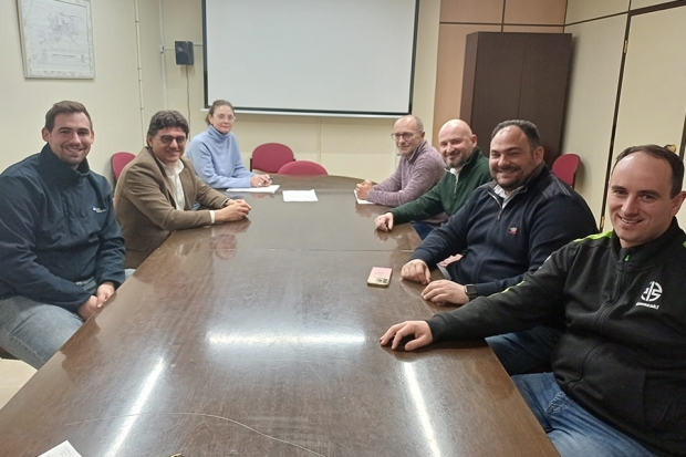 Fotografía de Las empresas del sector de las motos asociadas a FEDA empiezan a marcar líneas de trabajo con el Ayuntamiento de Albacete, ofrecida por FEDA