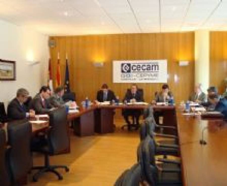 Fotografía de El Comité Ejecutivo de CECAM se opone a la subida del IVA, ofrecida por FEDA