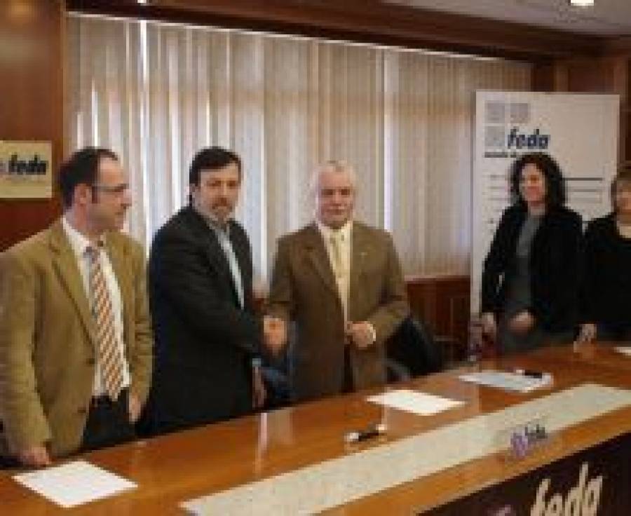 Fotografía de Acuerdo de FEDA conCruz Roja para favorecer la inserción laboral, ofrecida por FEDA