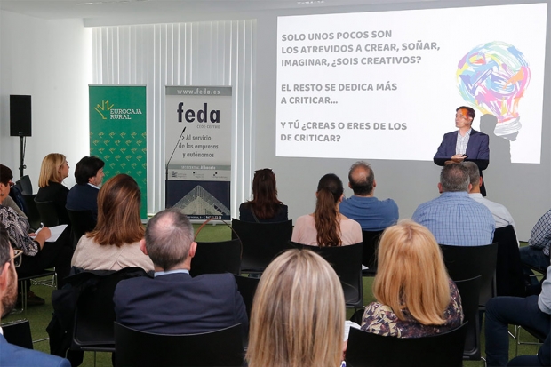 Fotografía de Los empresarios rompieron esquemas y se llenaron de optimismo en el evento organizado por FEDA en colaboración con Eurocaja Rural, ofrecida por FEDA