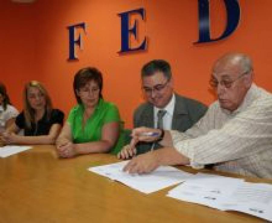 Fotografía de Acuerdo de la Delegación de FEDA en Almansa con Alfanu, ofrecida por FEDA