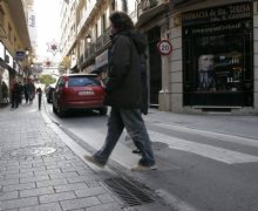 Fotografía de El comercio se movilizará contra la peatonalización de la calle Rosario, ofrecida por FEDA