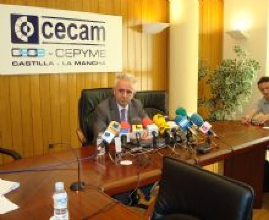 Fotografía de CECAM propone un conjunto de medidas para hacer frente a la crisis económica, ofrecida por FEDA